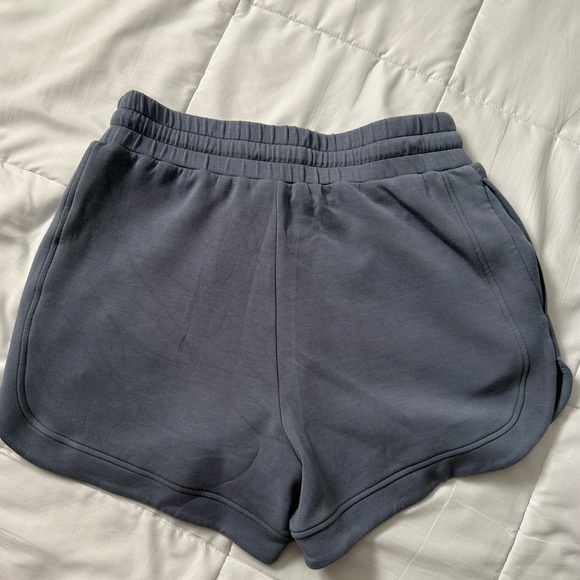 Varley Set - Picture 12 of 15